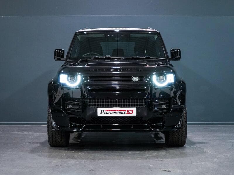2024 Land Rover Defender 110 - Thumbnail 3