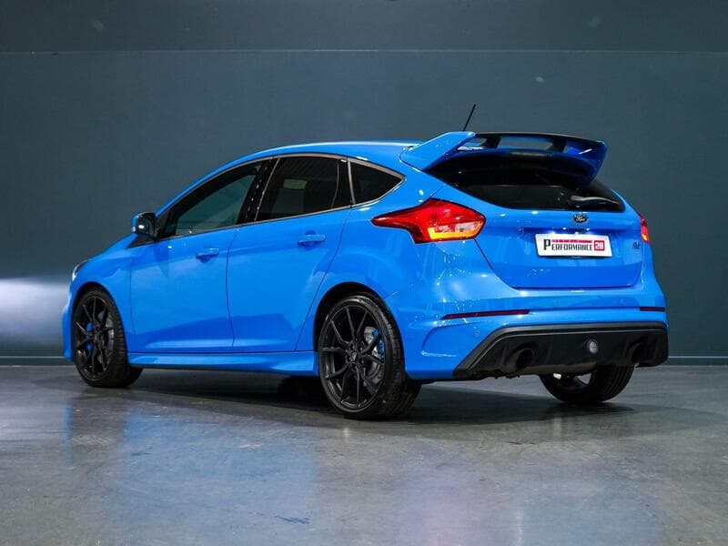 2017 Ford Focus - Thumbnail 3