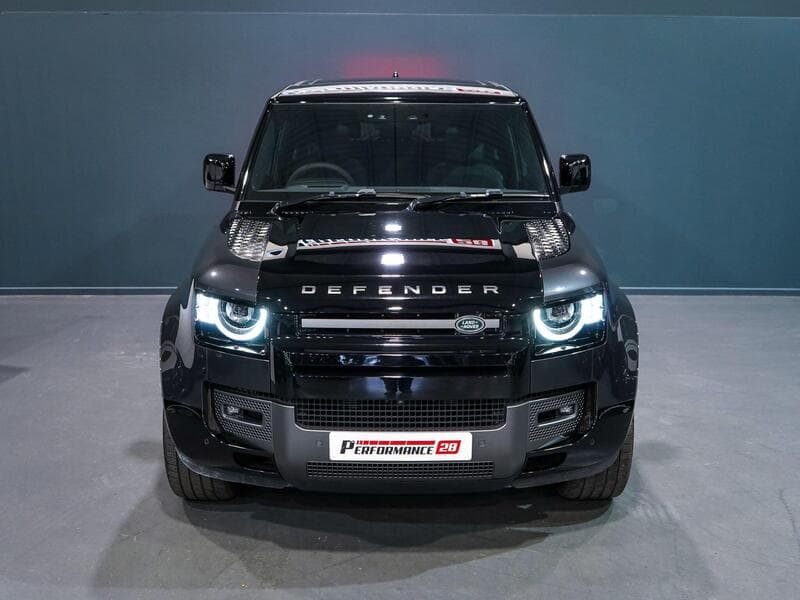 2023 Land Rover Defender 90 - Thumbnail 7