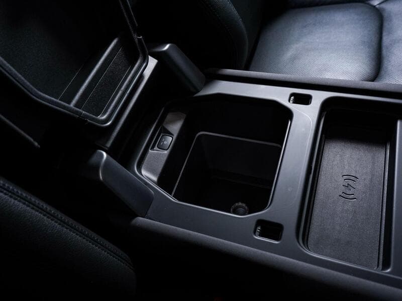 2024 Land Rover Defender 110 - Thumbnail 52